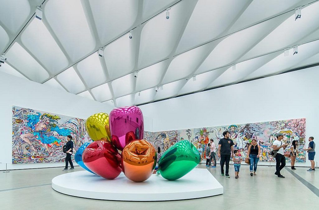 Sculpture of giant, stainless steel tulips at The Broad(Image by Peter Hess / flickr)